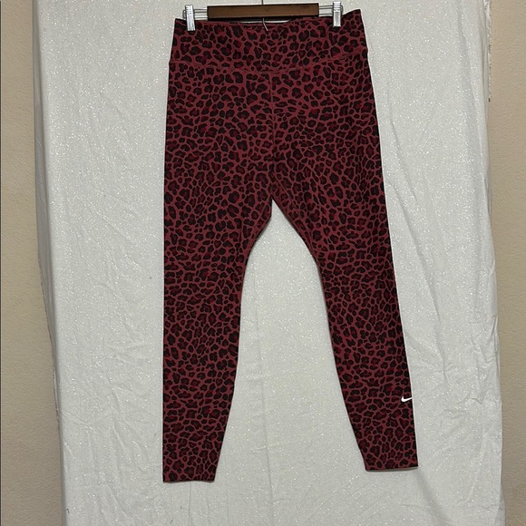 Nike Glitter Red and Black Leggings with Leopard Detail. Size Large - Picture 1 of 6